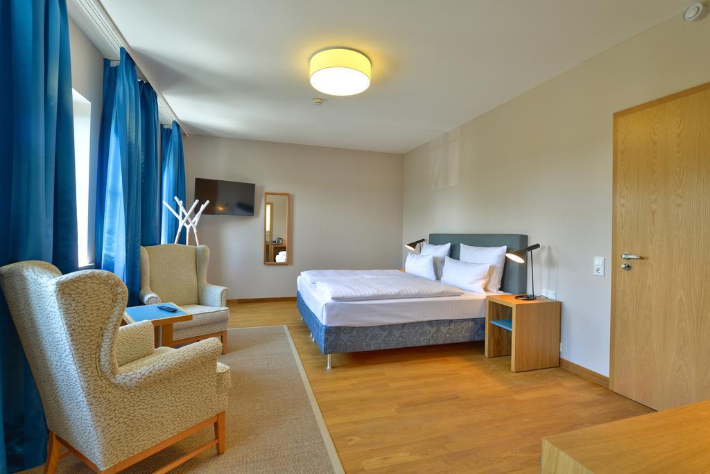 Hotel Vogelsburg Escherndorf Zimmer foto