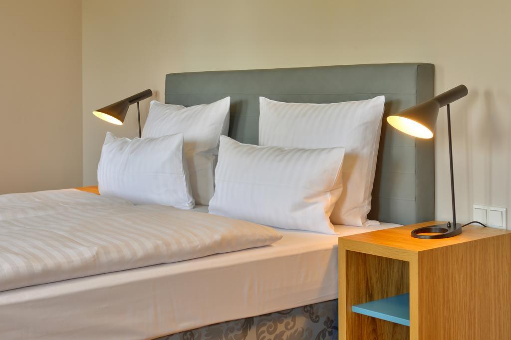 Hotel Vogelsburg Escherndorf Zimmer foto